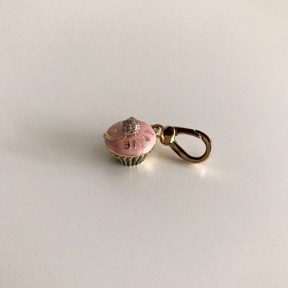 juicy couture cupcake pink and gold charm